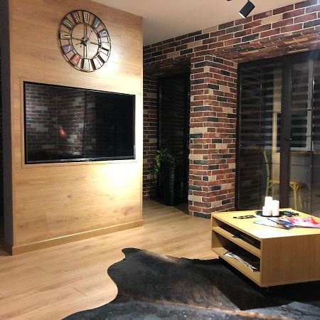 Kurmangazi 154-7 Apartman Uralszk Kültér fotó